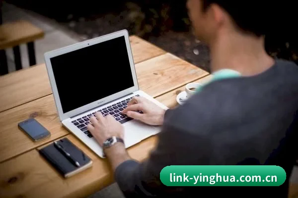 大数据脱水 - 全面拥抱AI查重与舆情预警系统,雷达级塌房风险提前预测,为千万粉丝打造最坚实的防雷护盾。